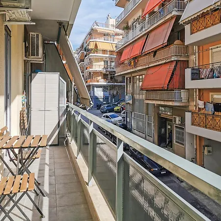 Stylish Next To Metro And Acropolis