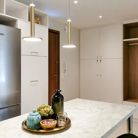 Apartment Stylish Next To Metro And Acropolis